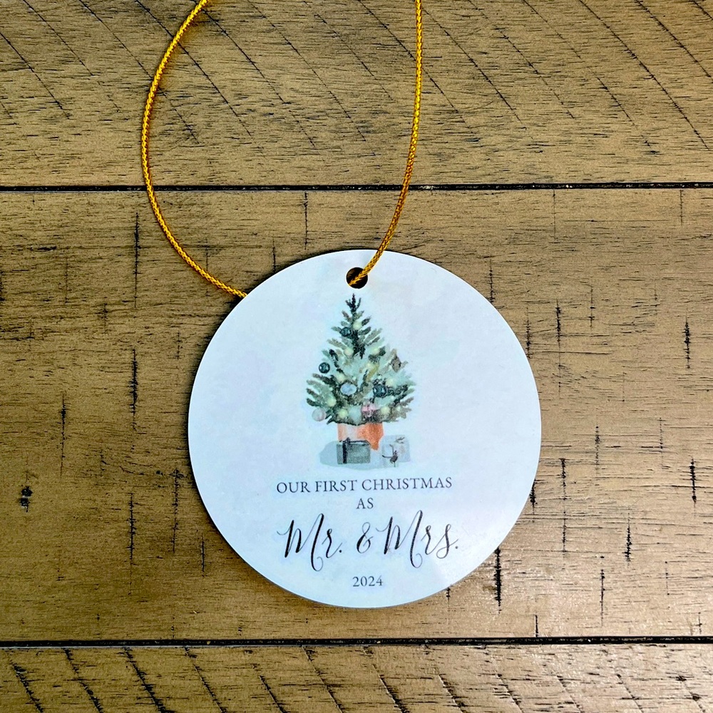 Christmas ornament, dated 2024, Mr and Mrs, round acrylic, 3.2”, NIP, white back